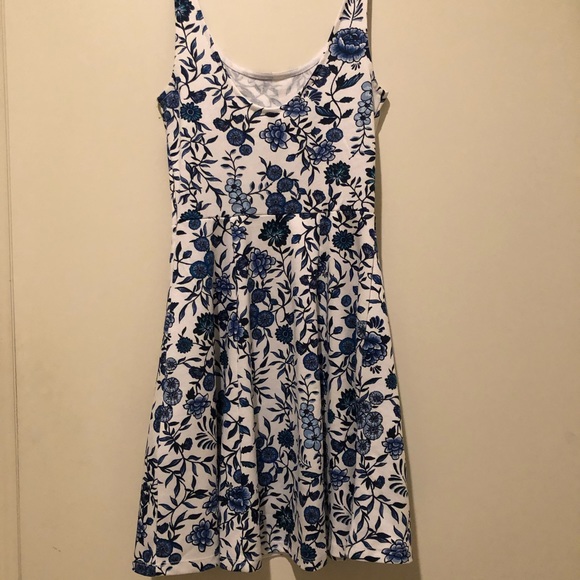 H&M Divided Floral Dress Mini - Picture 2 of 4